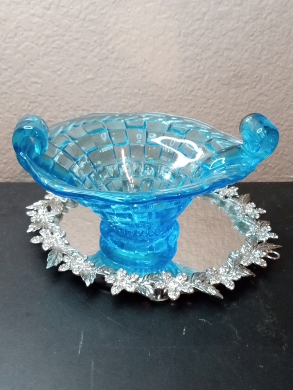 Northwood aqua amphora bowl